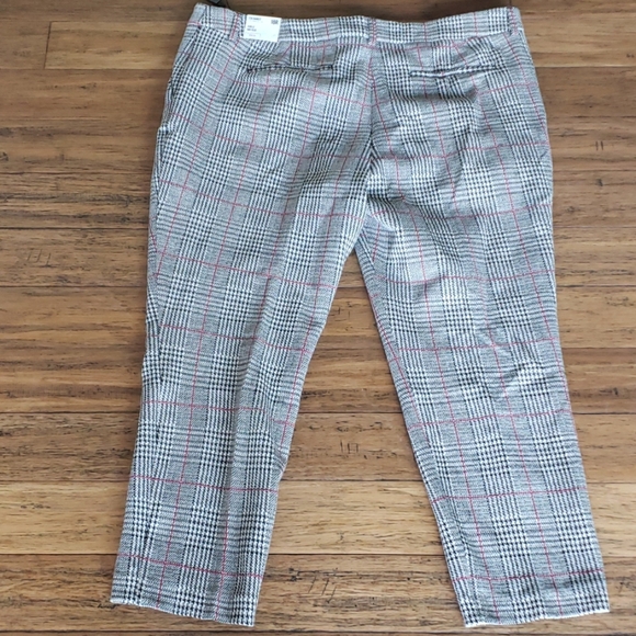 Express Mid Rise Plaid Columnist Ankle Pant - Picture 6 of 8